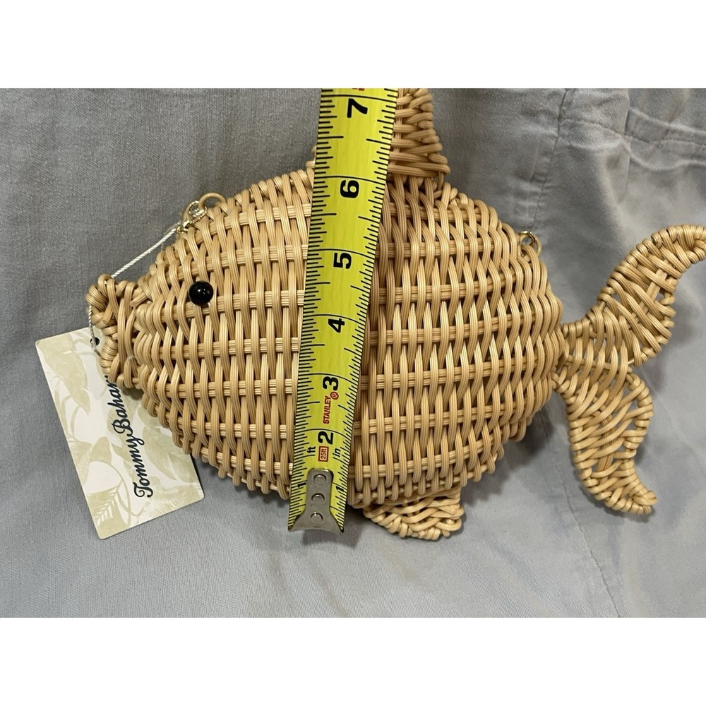 NEW Tommy Bahama Woven Natural Color Wicker Shoulder Bag Purse - Fish Shape - Picture 5 of 5